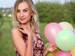 Enticing Movies Of Beautiful Blonde Teen With Balloons Removing The Clothes In The Fi